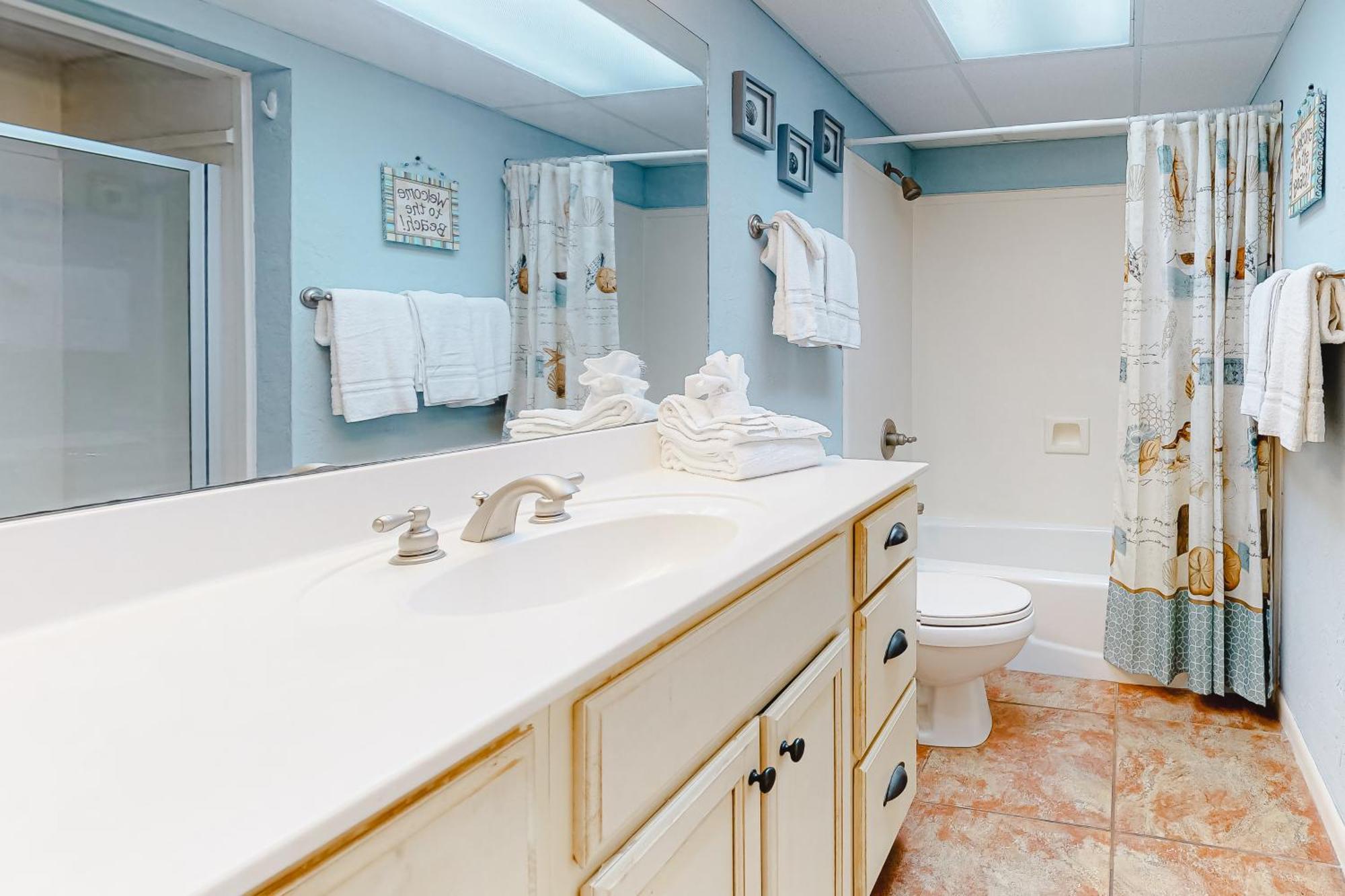 The Gulf Tower Condos Gulf Shores Room photo